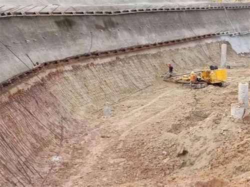 高昌基坑边坡加固